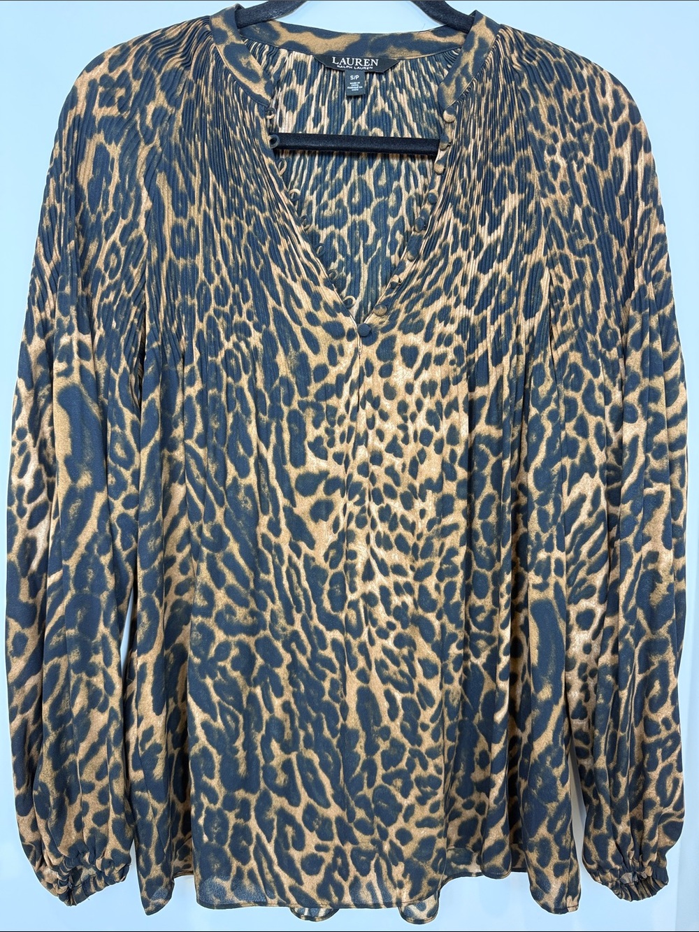 Lauren Ralph Lauren Leopard Print Pleated V-Neck Blouse  Size Small EUC